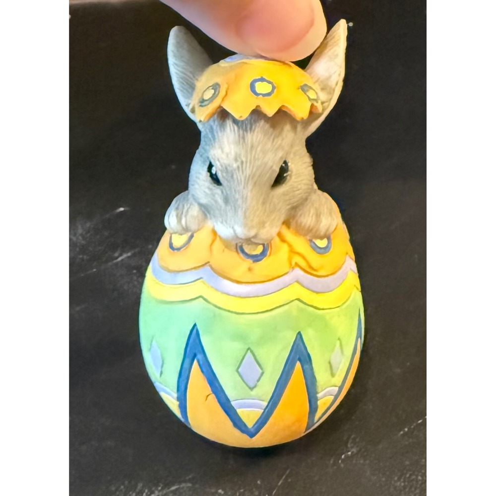 Charming Tails Fitz Floyd Easter Egg Peek A Boo Bunny Figurine Rabbit Ornament